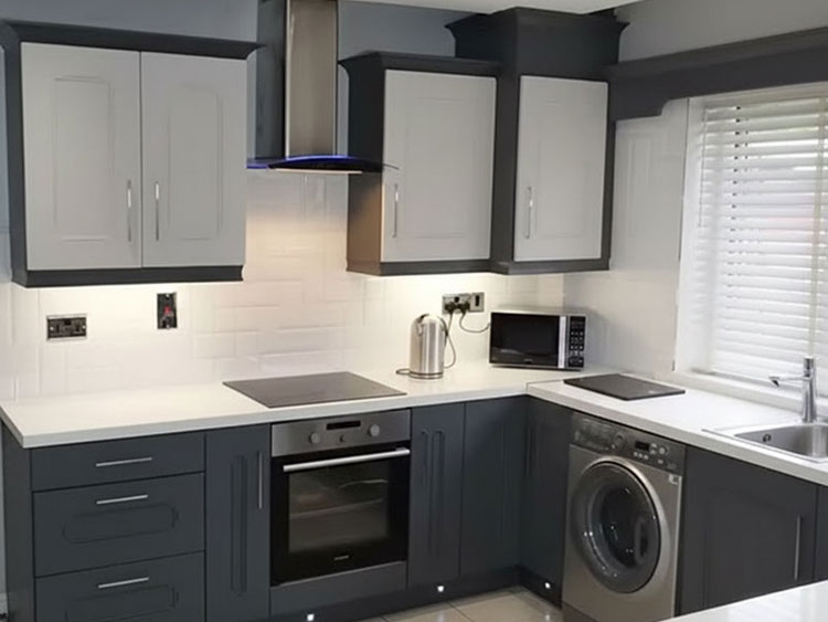 oak-kitchen-in-killaloe-co.clare-after-professional-respray-satin-finish